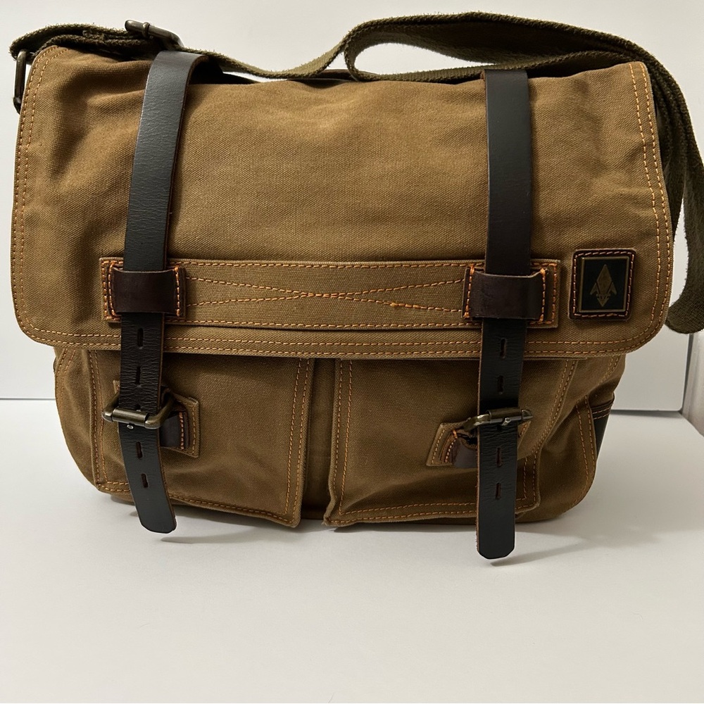 DamnDog Haversack in Swamp Green: Canvas Messenger Bag with Leather Straps